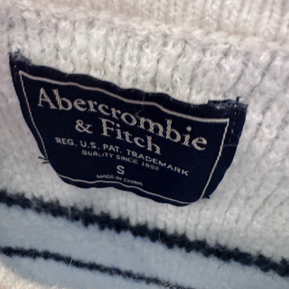 Abercrombie & Fitch Striped Shoulder Zip Knit Sweater Cream Navy Blue Small - Picture 3 of 6